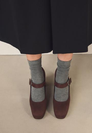 Туфли с высоким носом