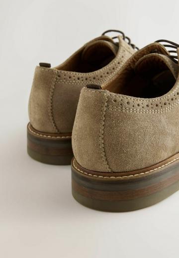 Ботинки на шнуровке