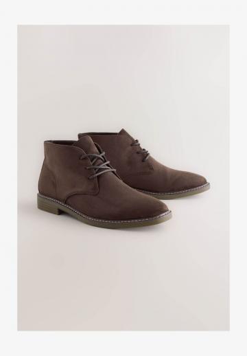 Ботинки на шнуровке