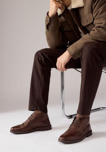 Ботинки на шнуровке