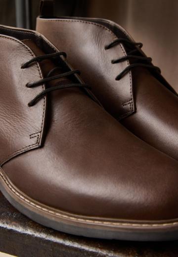 Ботинки на шнуровке