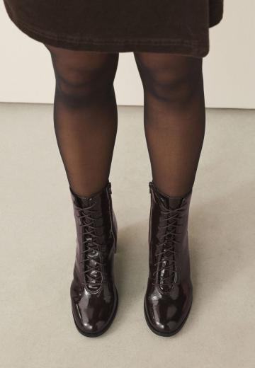 Ботинки на шнуровке