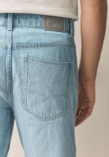 Прямые джинсы