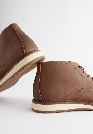 Ботинки на шнуровке