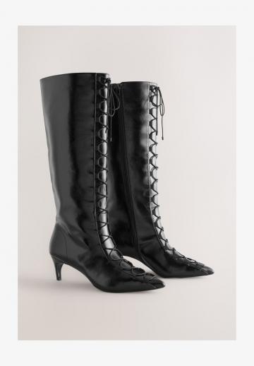 Сапоги на шнуровке