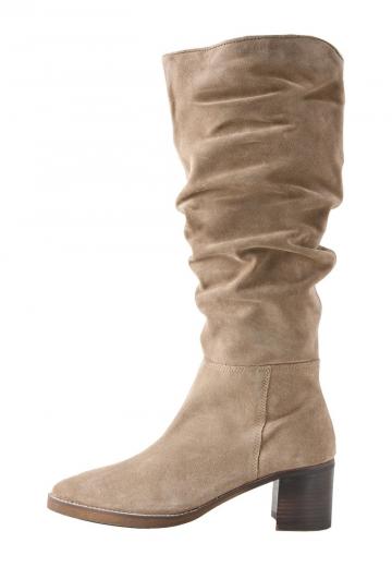 Широкие сапоги