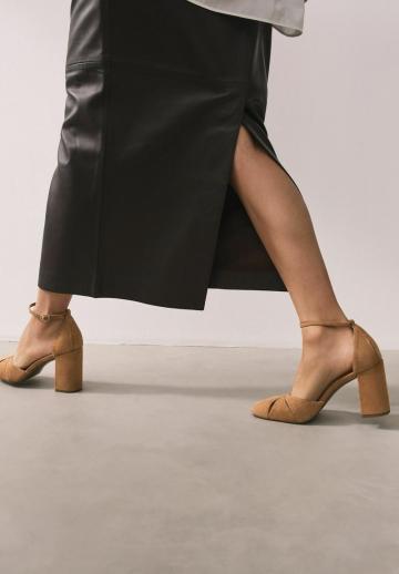 Туфли с ремешком