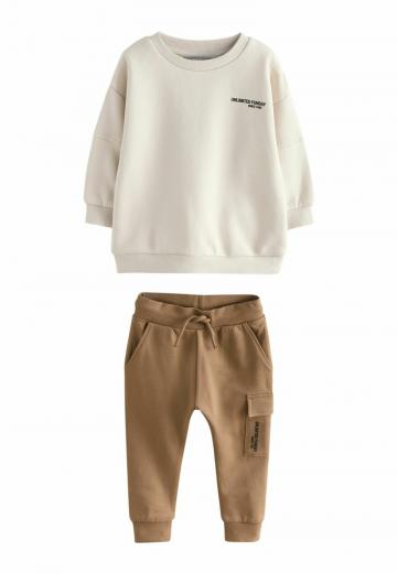 Набор одежды