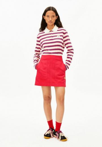 Юбка с накладными карманами