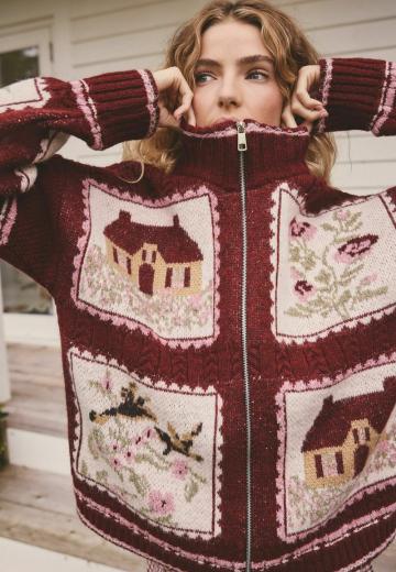 Жаккардовая вязаная кофта