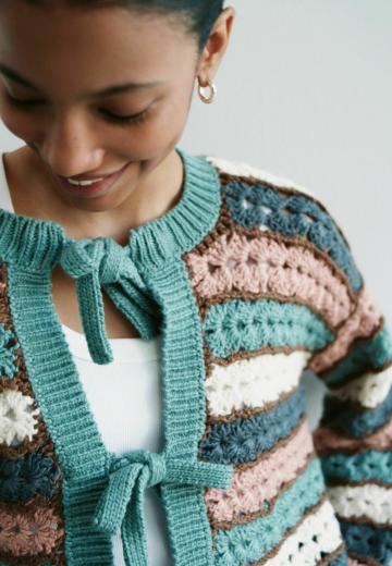 Жаккардовая вязаная кофта