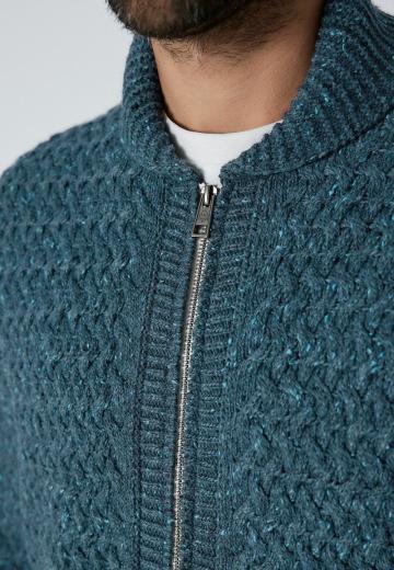 Вязаная кофта