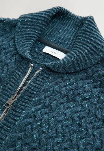 Вязаная кофта