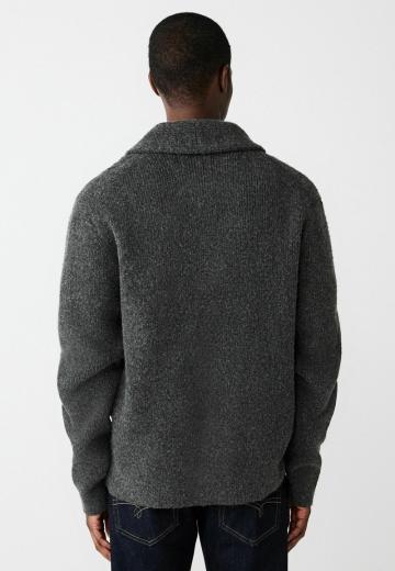 Вязаная кофта