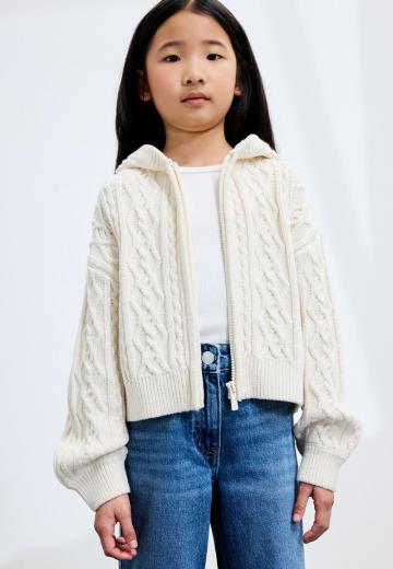 Вязаная кофта