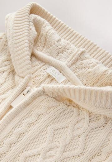 Вязаная кофта