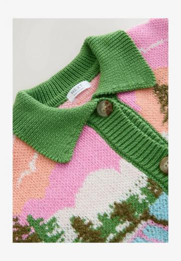 Вязаная кофта