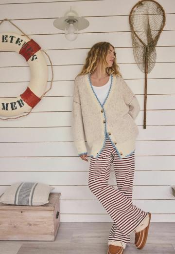 Жаккардовая вязаная кофта