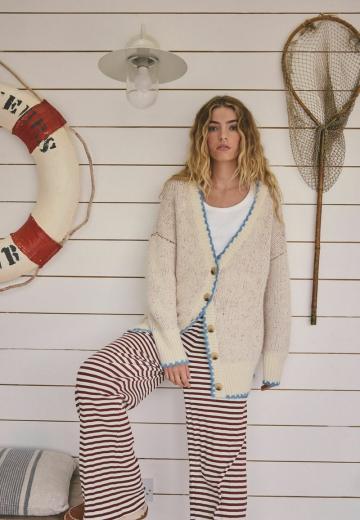 Жаккардовая вязаная кофта