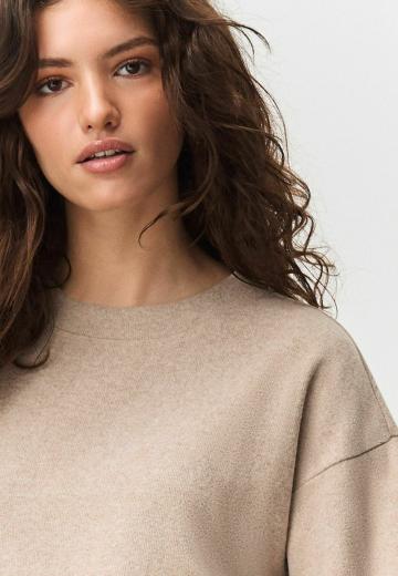 Вязаное платье