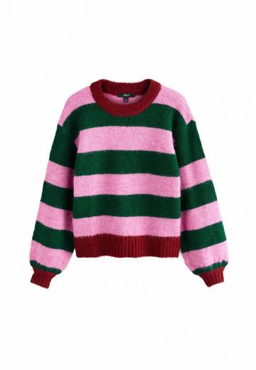 Пуловер в полоску