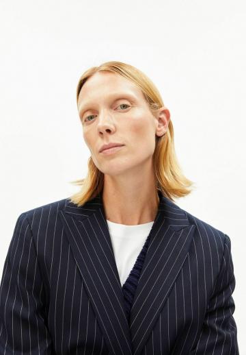 Длинный блейзер