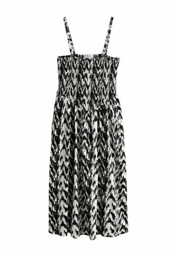 Платье без бретелек