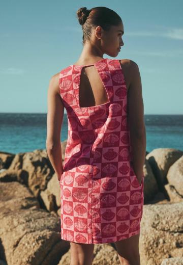 Короткое платье