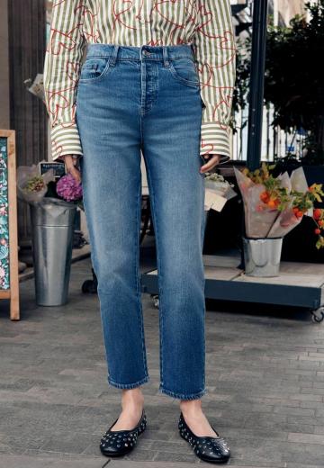 Прямые джинсы