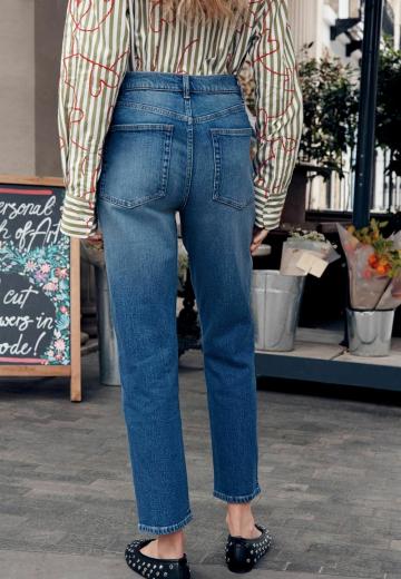 Прямые джинсы