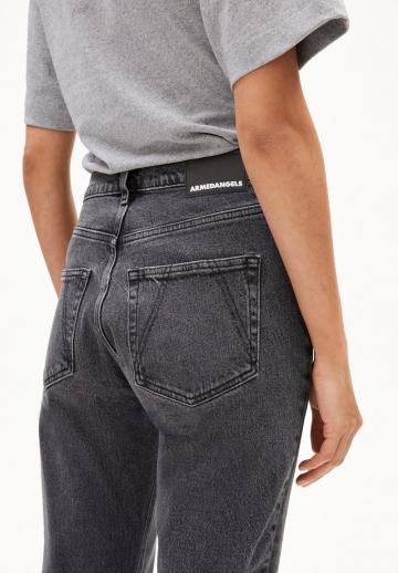 Клешеные джинсы