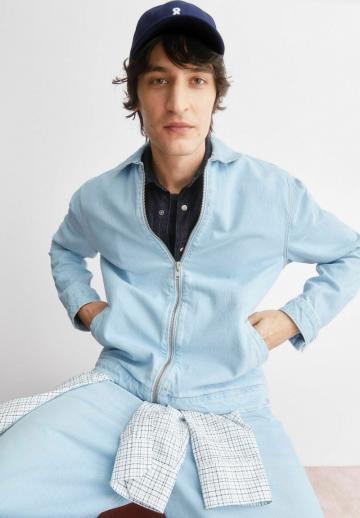 Джинсовая куртка