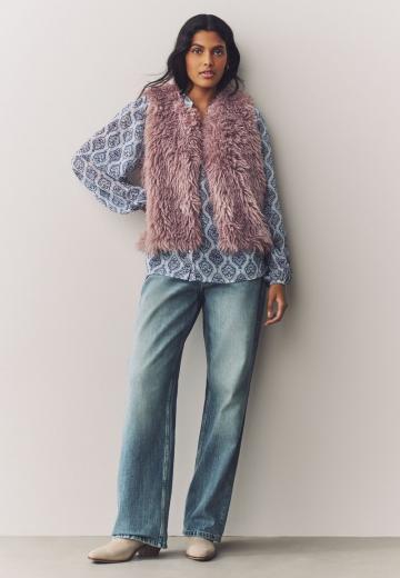 Пуховой жилет