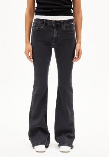 Клешеные брюки