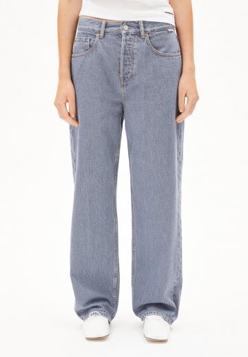 Свободные джинсы