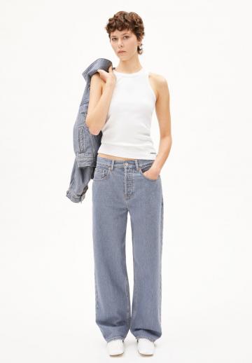 Свободные джинсы