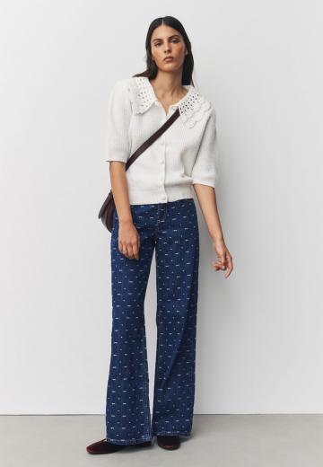 Прямые джинсы