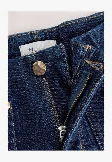 Прямые джинсы