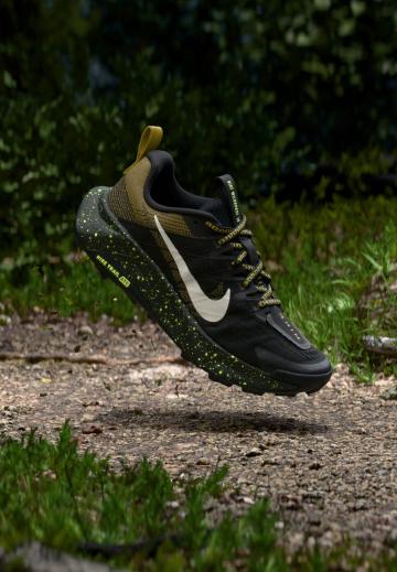 Беговые кроссовки