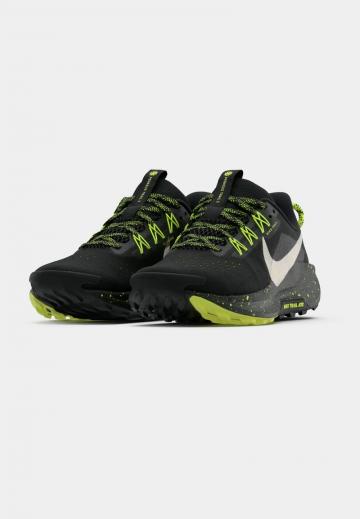 Беговые кроссовки