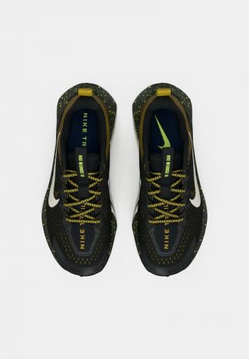 Беговые кроссовки