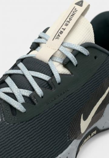 Беговые кроссовки