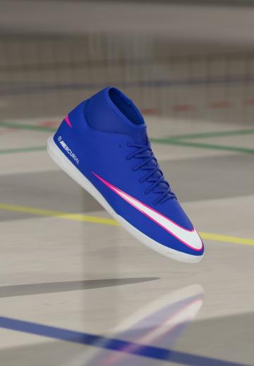 Футбольные бутсы