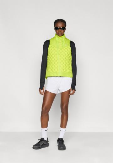 Пуховой жилет