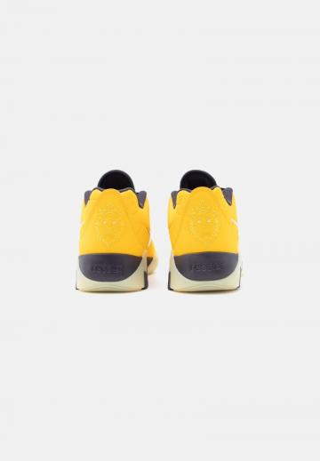 Баскетбольные кроссовки