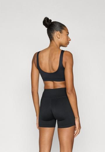 Спортивный бюстгальтер