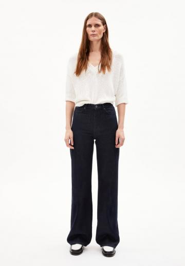 Клешеные джинсы