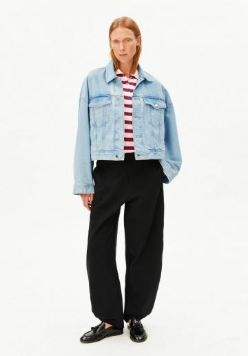 Джинсовая куртка