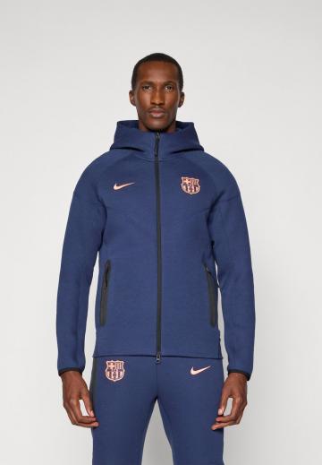 Спортивная кофта