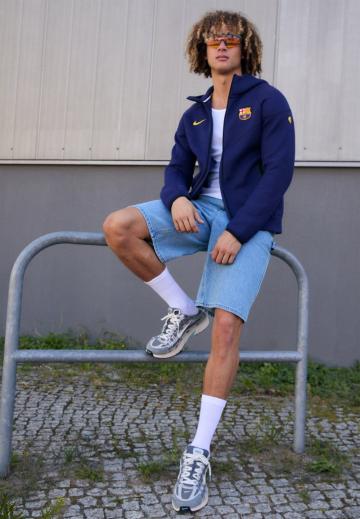 Спортивная кофта